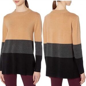 NWT French connection Normie knit Color Block long sleeve sweater XS relaxed fit